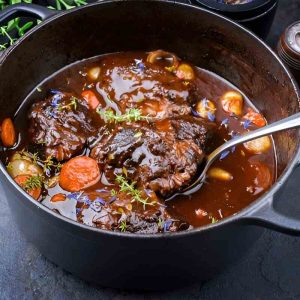 30 Einfache Dutch Oven Rezepte: Gemütliche Schmortopf-Gerichte für jeden Tag 2 Dutch Oven Rezepte